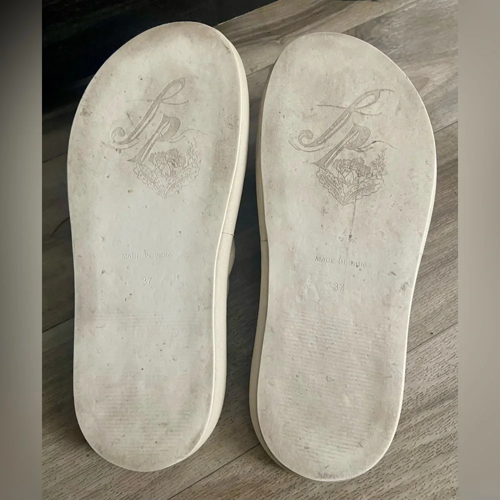 Free People Wonderland Flip Flop Thong Sandal - Picture 9 of 11